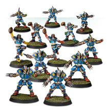 Cargar imagen en el visor de la galería, BLOOD BOWL: HUMAN TEAM REIKLAND REAVERS