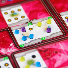Cargar imagen en el visor de la galería, Plague inc. The board Game (Ingles)
